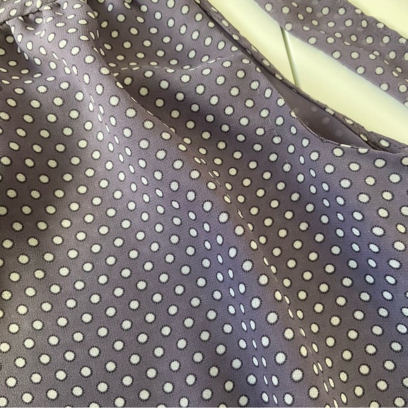 Banana Republic Pale Purple Gray Polka Dot Tie Neck Sleeveless Top PXS - Picture 7 of 9